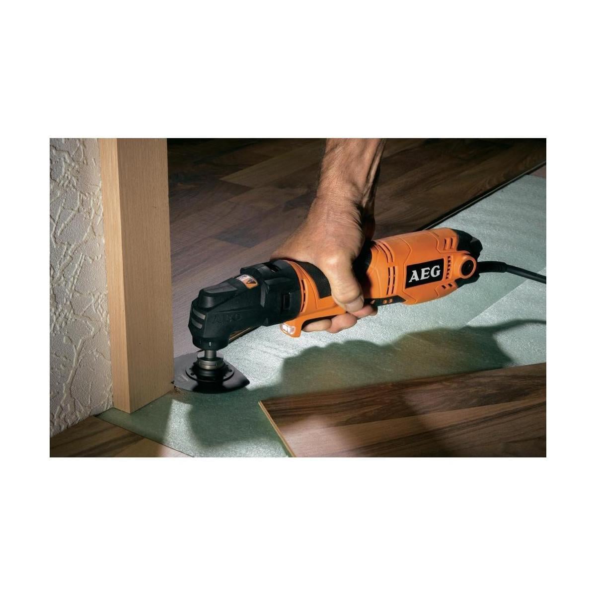 OUTIL MULTIFONCTION « OMNI 300 » AEG 300 W