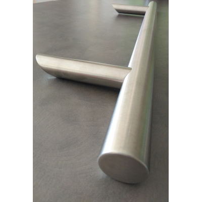 MANIGLIONE INOX INCLINATO 'ARIZONA' Ø 30x500 mm, Inter. 350 mm - Colore Inox satinato