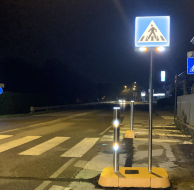 PANNEAU DE SIGNALISATION ROUTIÈRE FIG. 303 « PASSAGE PIÉTON » Ø 60 cm