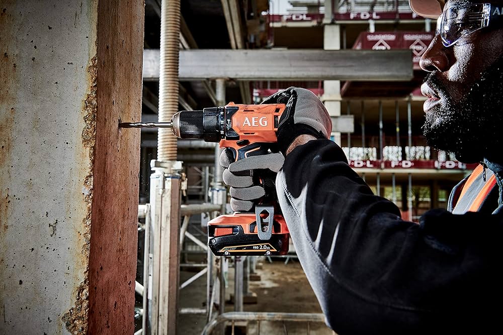 PERCEUSE À PERCUSSION SANS FIL « BSB18G4 » AEG 18V 2,0Ah