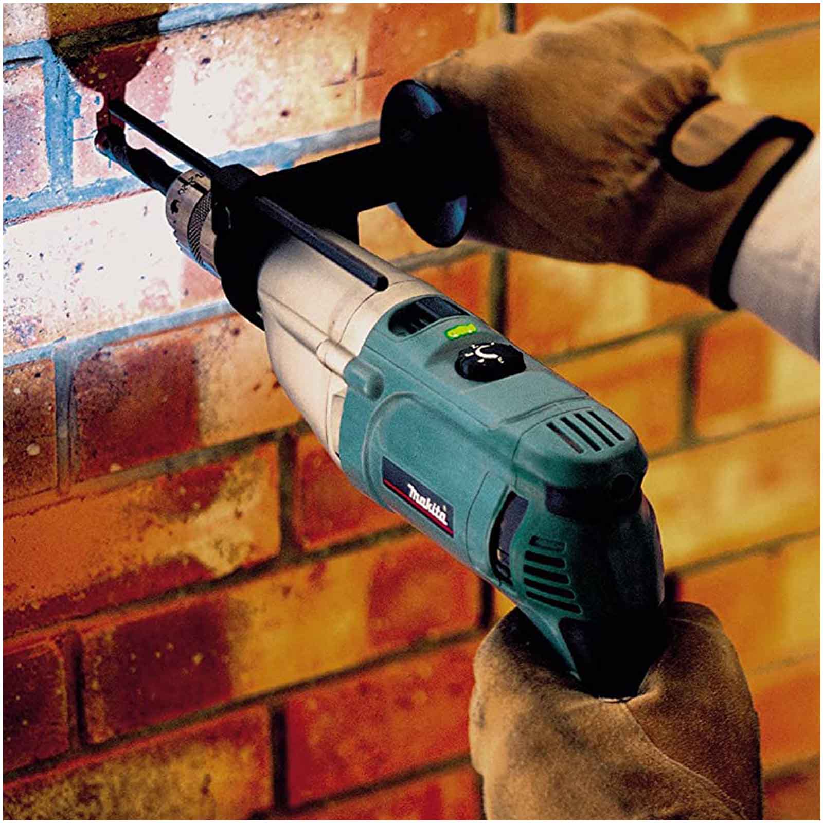 Perceuse à percussion MAKITA 720 W "HP2051FJ"