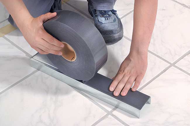 NASTRO BIADESIVO PER PROFILI GUIDA DEL CARTONGESSO AKIFIX mm 70 x 20 mt